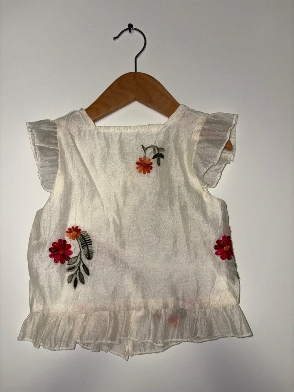 Girls' Cream Floral Embroidered Ruffle Top and Shorts